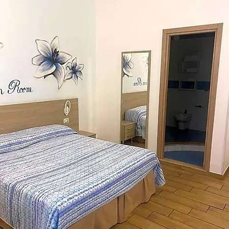 Flower's House 4* Naples