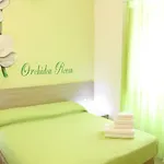 Flower's House Bed & Breakfast